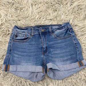 KanCan high rise stretchy jean shorts, size 27